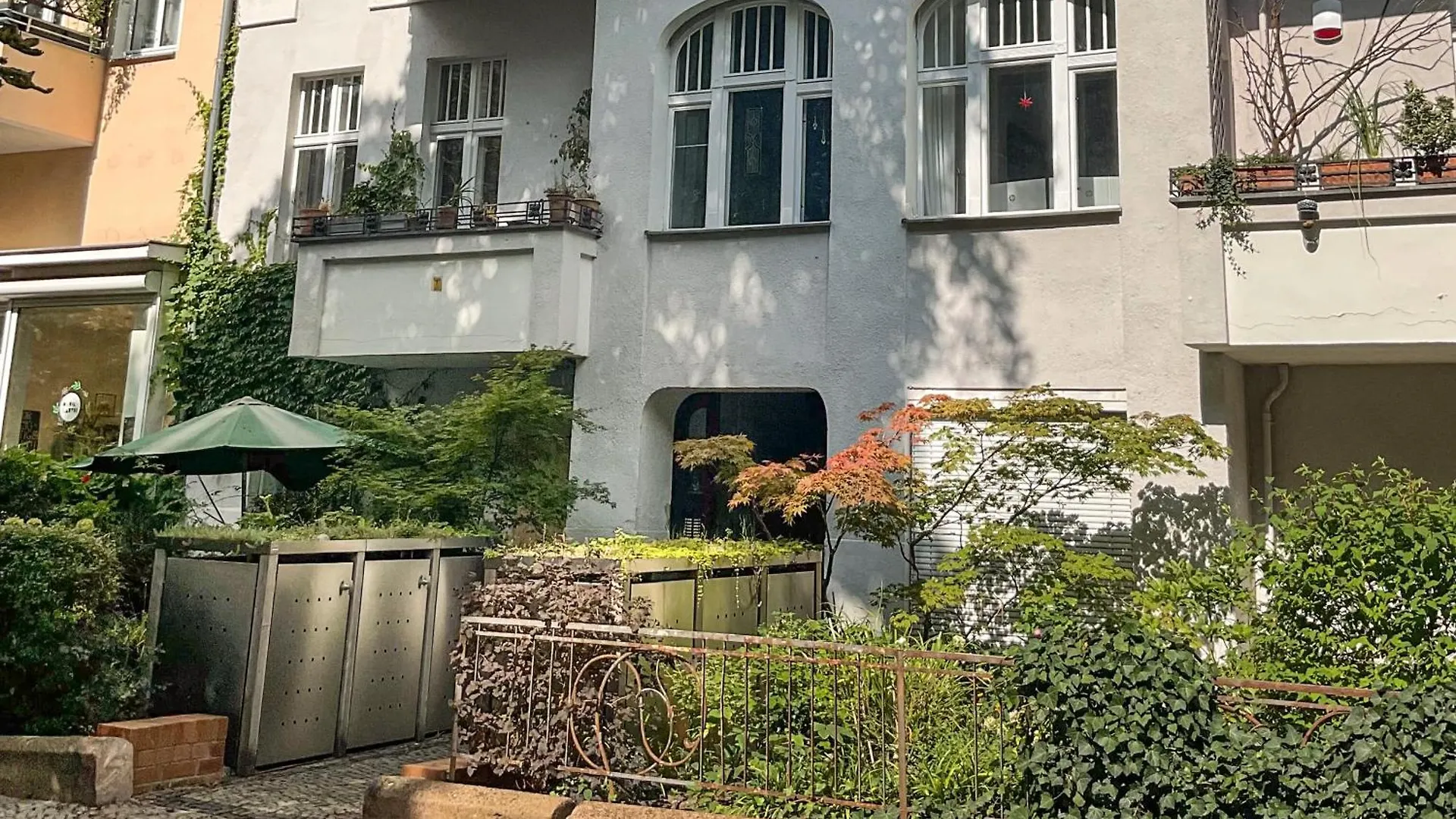 اتصالات Kleines Steglitz 